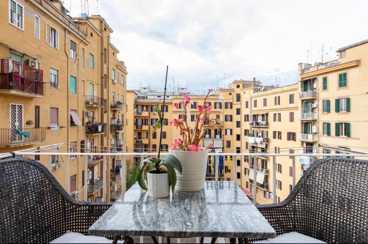 Roma Private Rooms Εξωτερικό φωτογραφία