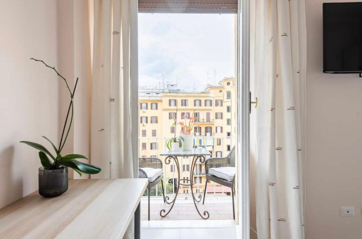 Roma Private Rooms Εξωτερικό φωτογραφία